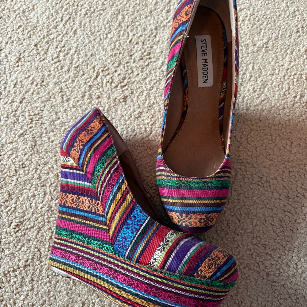 Steve Madden Colorful Pammy Wedge